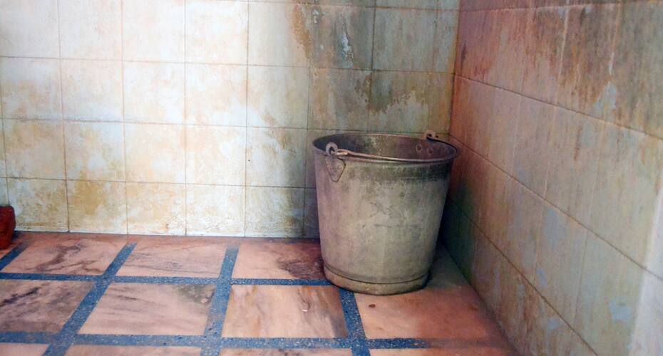 Gaurav Lodge, Allahabad 4
